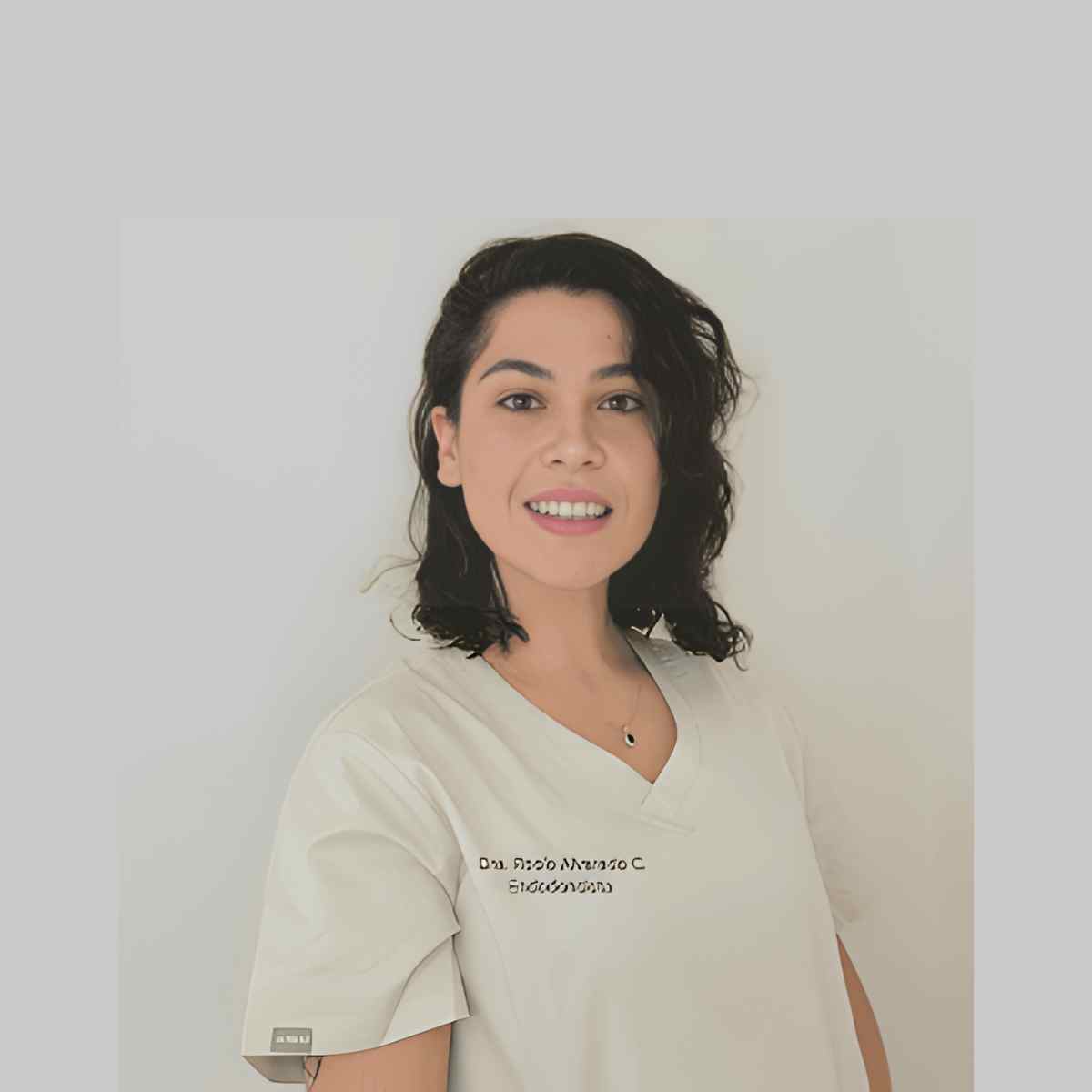 Dra. Rocío Alvarado - Endodoncia